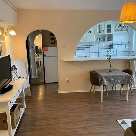 Eva Twin Apartments Bucarest Esterno foto