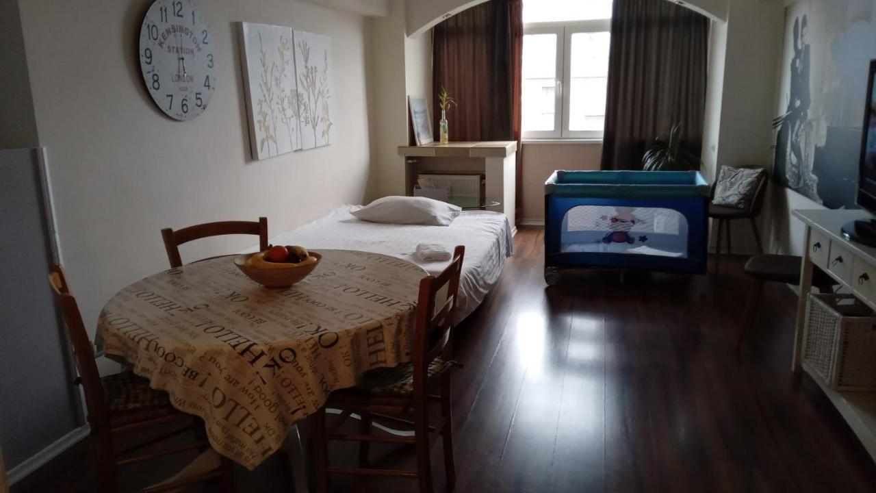 Eva Twin Apartments Bucarest Esterno foto