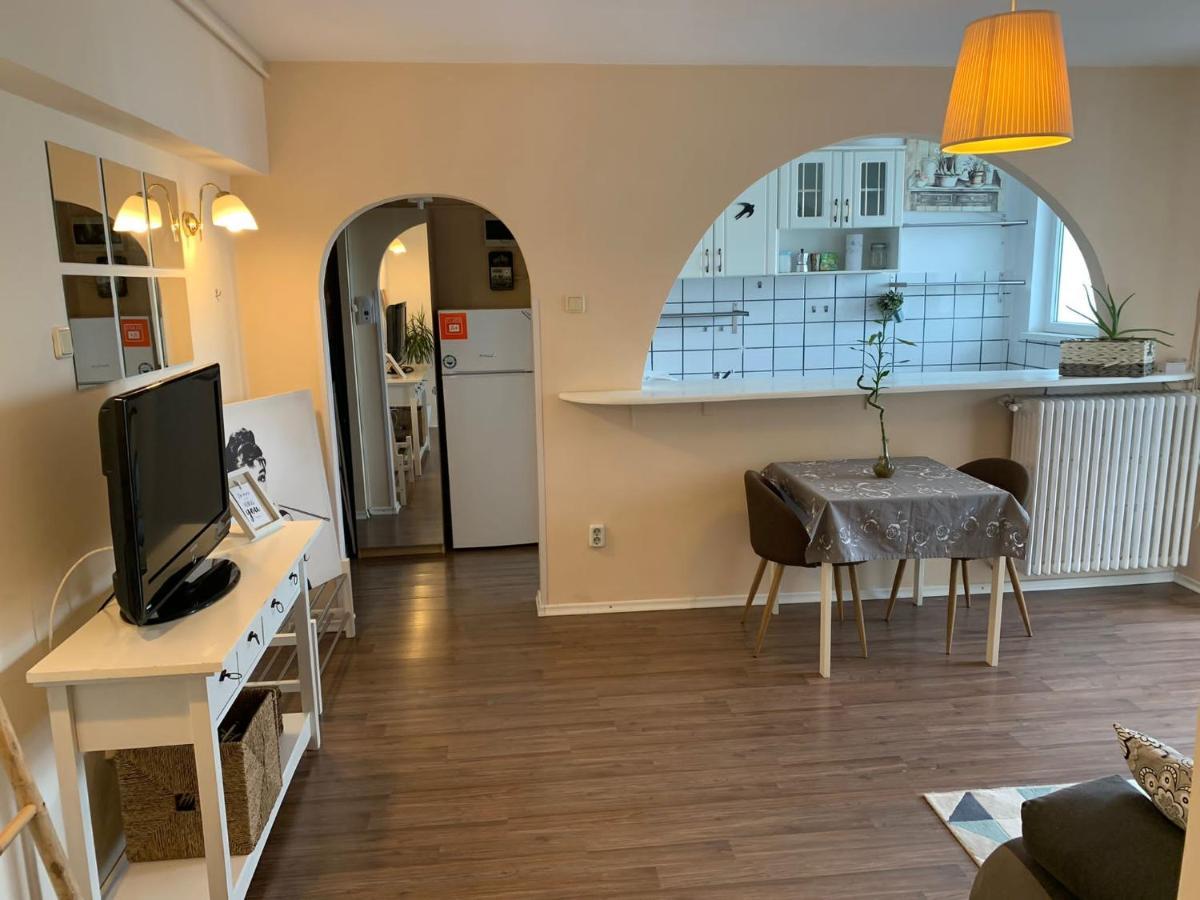 Eva Twin Apartments Bucarest Esterno foto