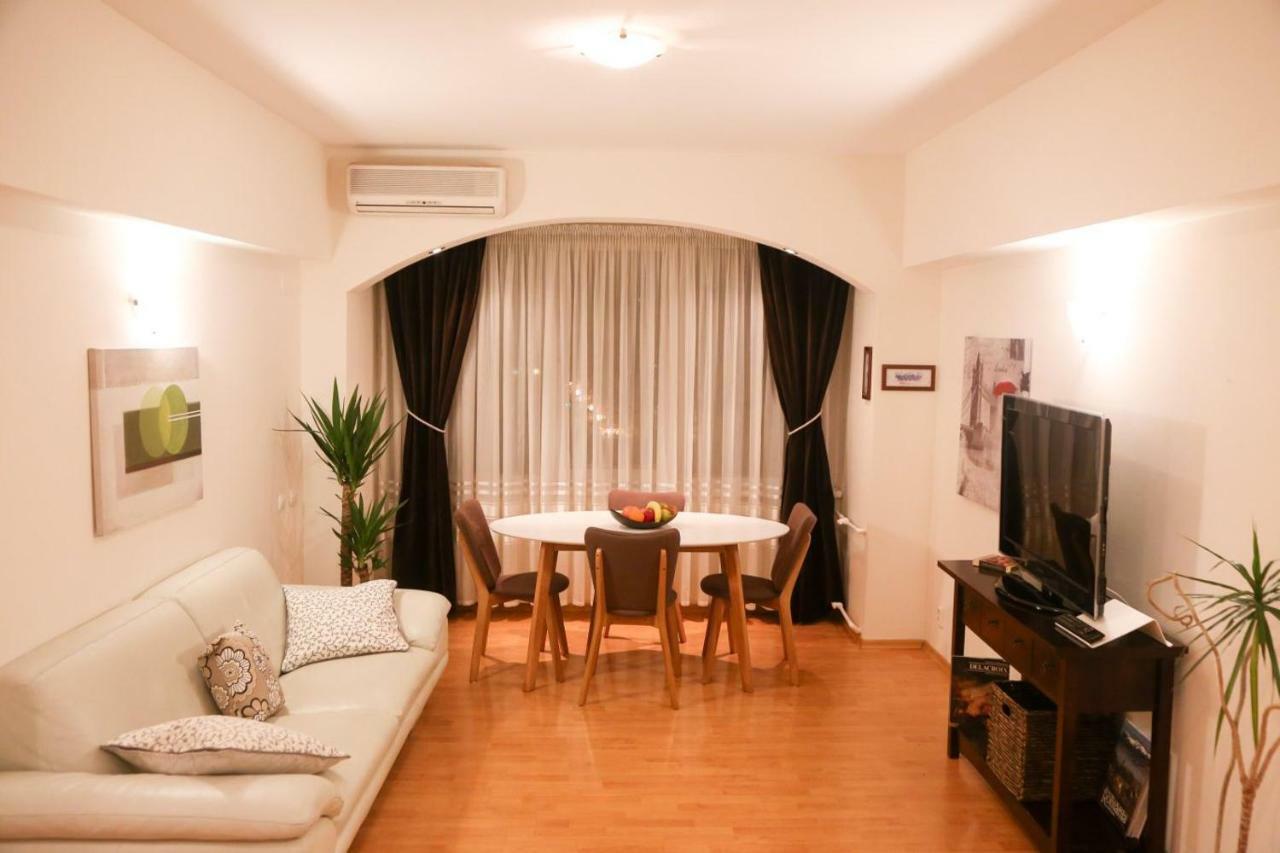 Eva Twin Apartments Bucarest Esterno foto