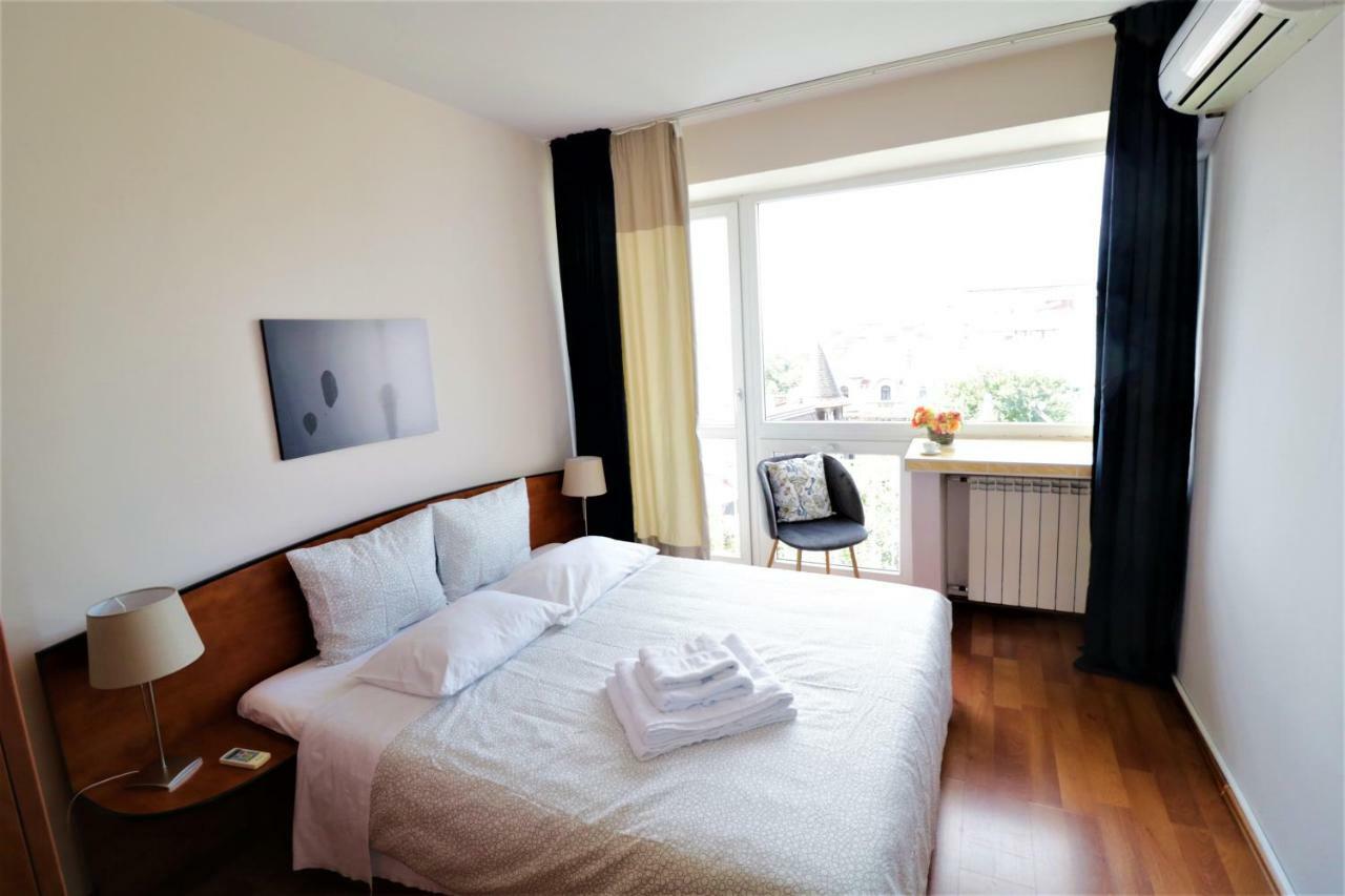 Eva Twin Apartments Bucarest Esterno foto